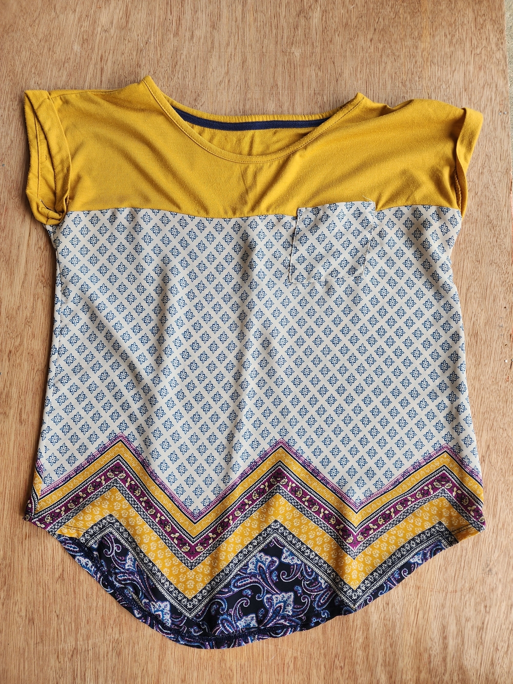 Boutique Colorblock Boho Top with Geometric Pattern And Breast Pocket – Size M